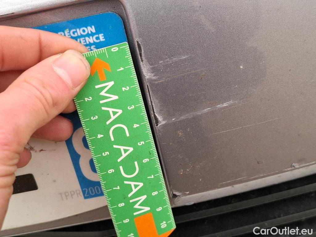  Peugeot  3008 PEUGEOT  / 2020 / 5P / SUV 1.6 HYBRID 225 E-EAT8 Allure Pack #19