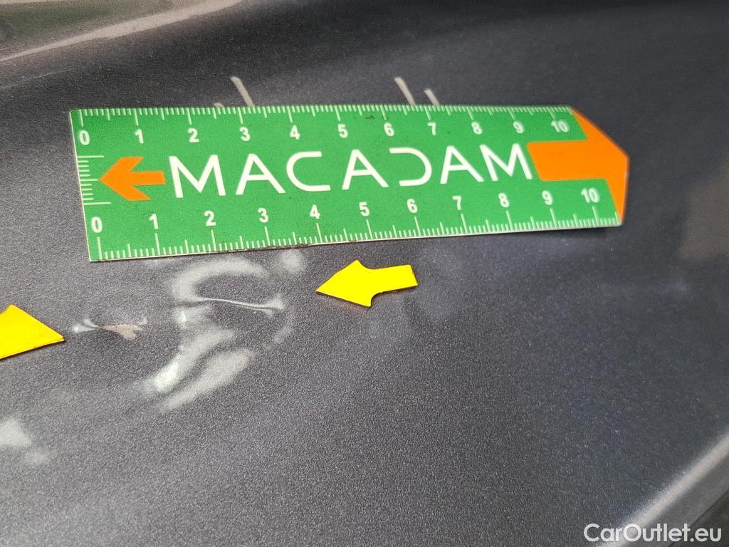  Peugeot  3008 PEUGEOT  / 2020 / 5P / SUV 1.6 HYBRID 225 E-EAT8 Allure Pack #21