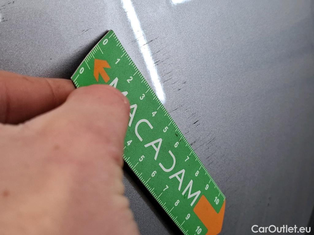  Peugeot  3008 PEUGEOT  / 2020 / 5P / SUV 1.6 HYBRID 225 E-EAT8 Allure Pack #59