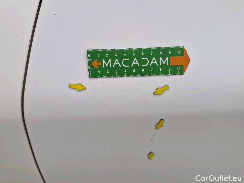  Peugeot  208  Affaire Premium Pack 1.5 HDi 100CV BVM5 E6dT #24