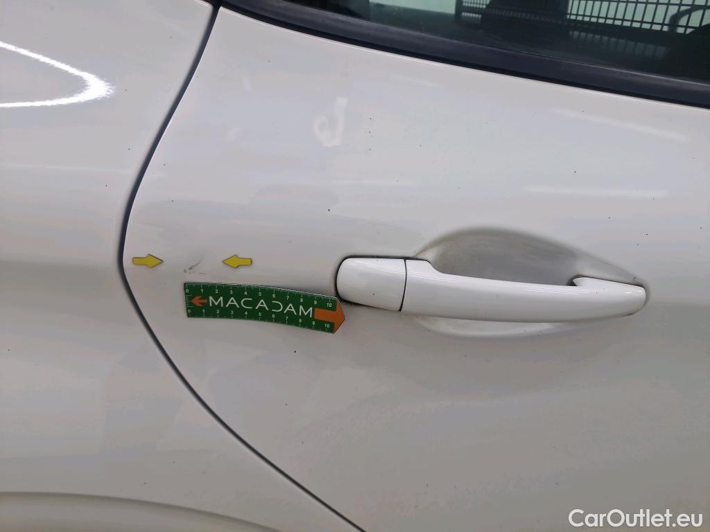  Peugeot  208  Affaire Premium Pack 1.5 HDi 100CV BVM5 E6dT #28