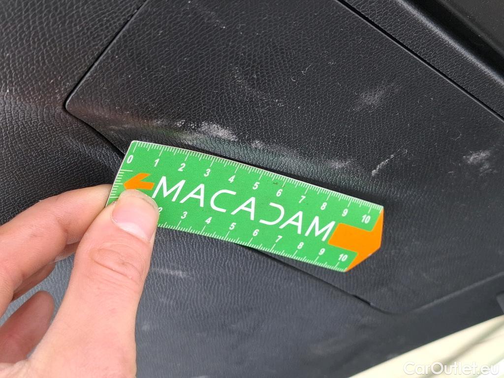  Peugeot  3008 PEUGEOT  / 2020 / 5P / SUV 1.6 HYBRID 225 E-EAT8 Allure Pack #38