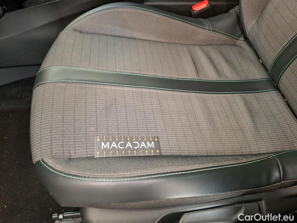  Peugeot  2008  Allure Business 1.5 HDi 110CV BVM6 E6d #61