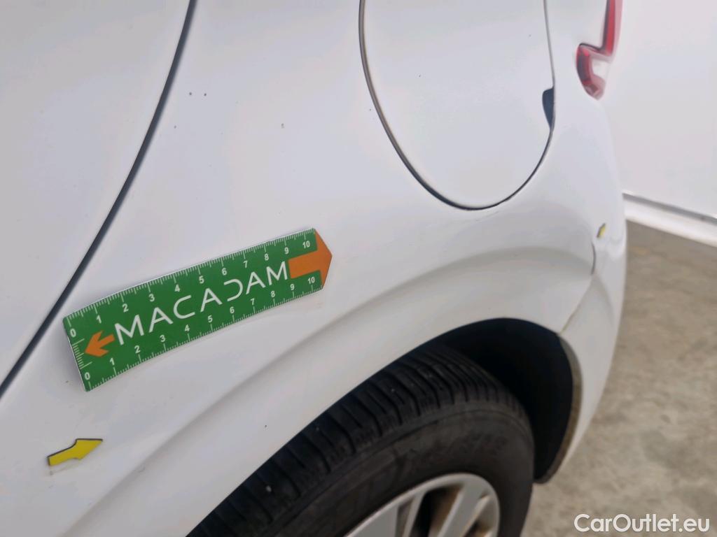  Peugeot  208  Affaire Premium Pack 1.5 HDi 100CV BVM5 E6dT #3