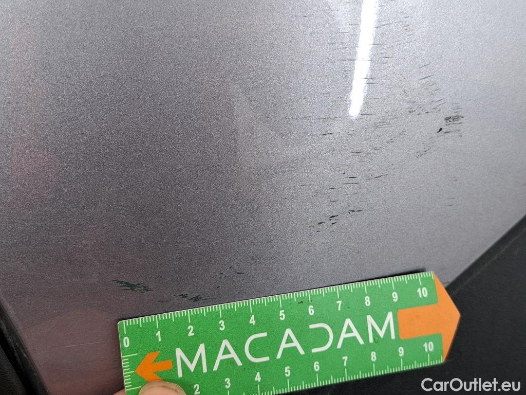  Peugeot  3008 PEUGEOT  / 2020 / 5P / SUV 1.6 HYBRID 225 E-EAT8 Allure Pack #60