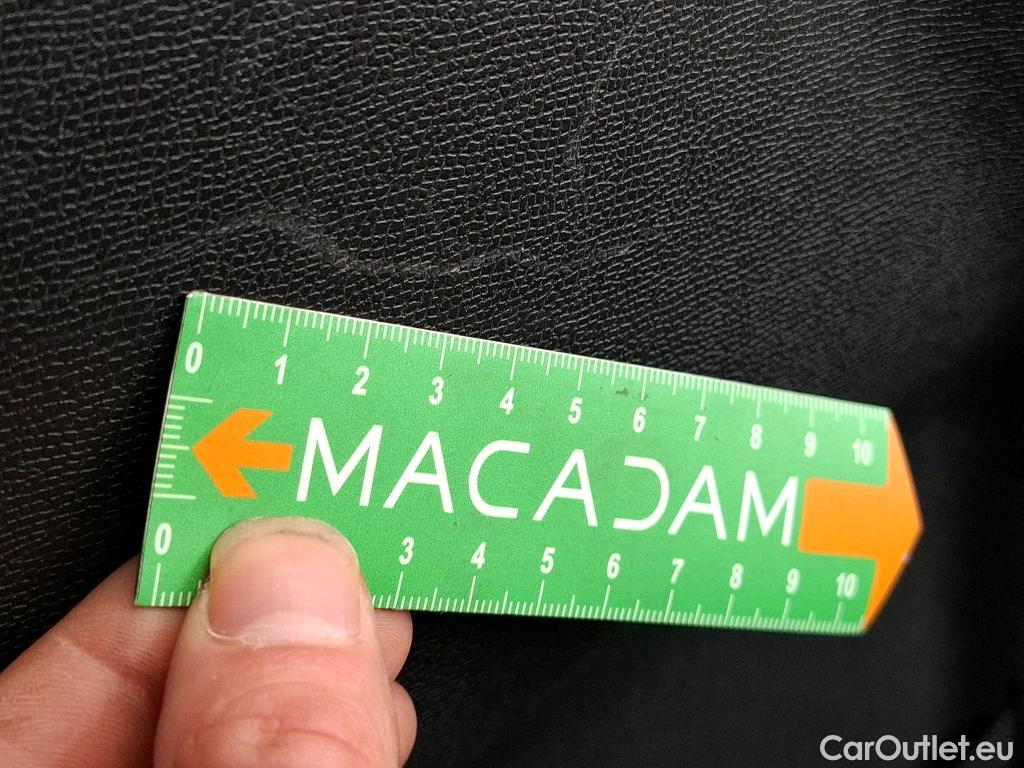  Peugeot  3008 PEUGEOT  / 2020 / 5P / SUV 1.6 HYBRID 225 E-EAT8 Allure Pack #45