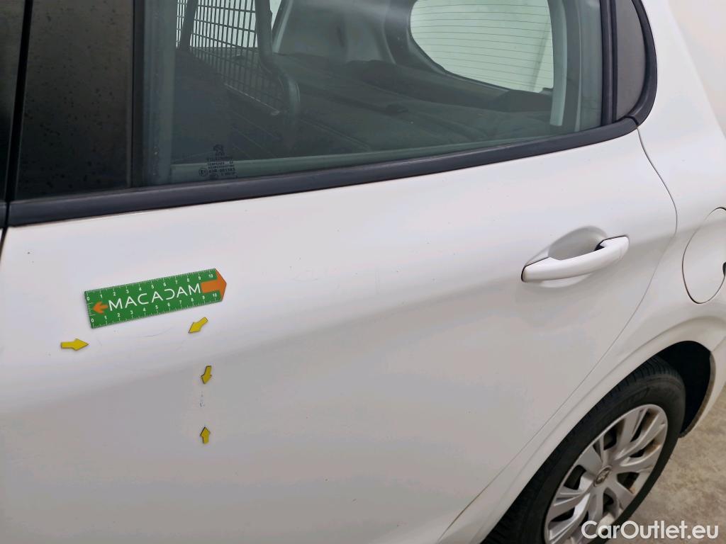  Peugeot  208  Affaire Premium Pack 1.5 HDi 100CV BVM5 E6dT #23