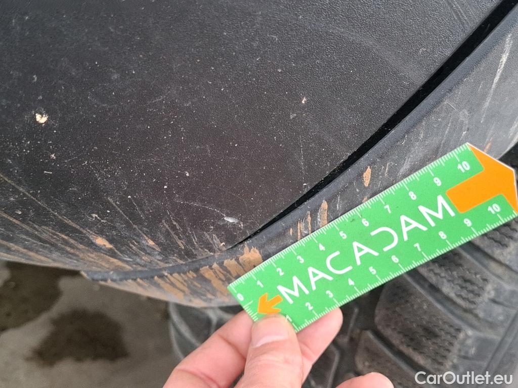  Peugeot  3008 PEUGEOT  / 2020 / 5P / SUV 1.6 HYBRID 225 E-EAT8 Allure Pack #64