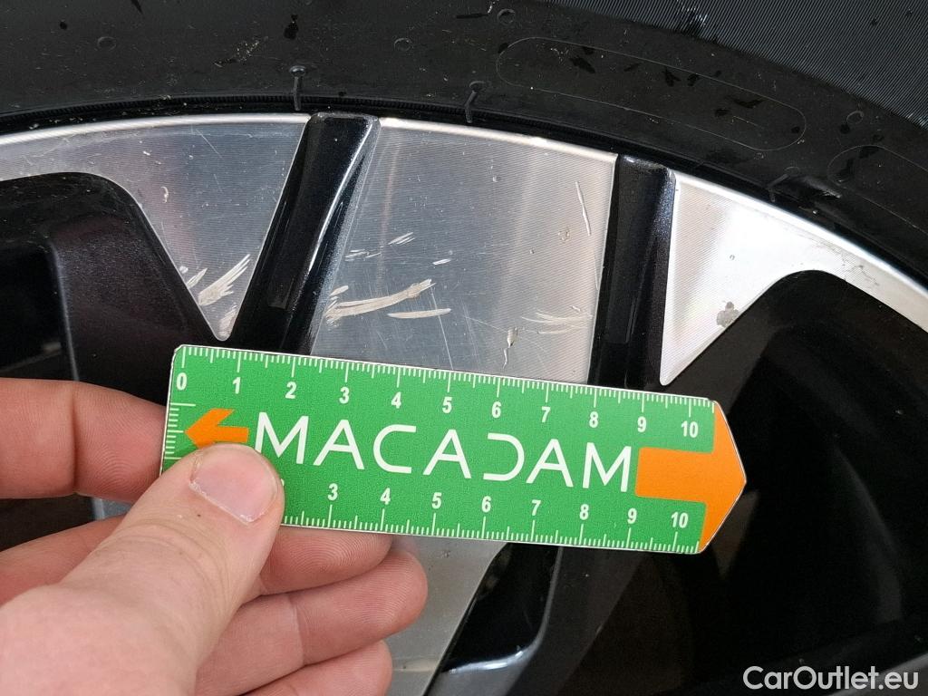  Peugeot  3008  GT Line 1.5 HDi 130CV BVA8 E6dT #27