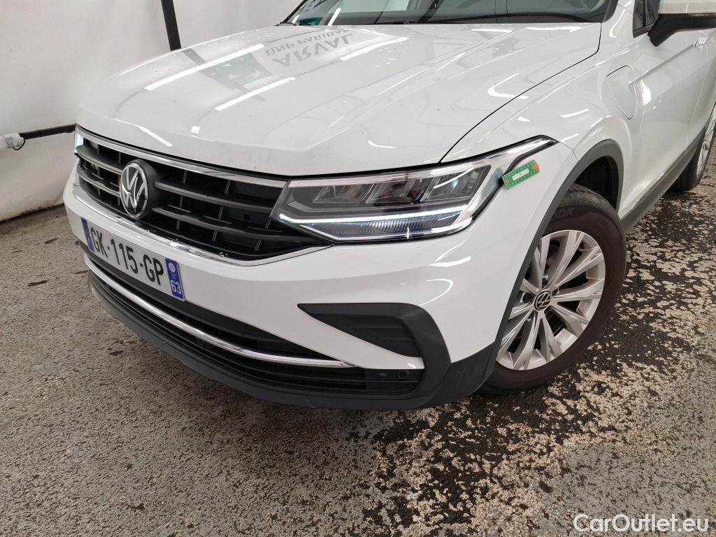  Volkswagen  Tiguan VOLKSWAGEN  / 2020 / 5P / SUV 1.4 eHybrid 245 DSG6 Life Business #7