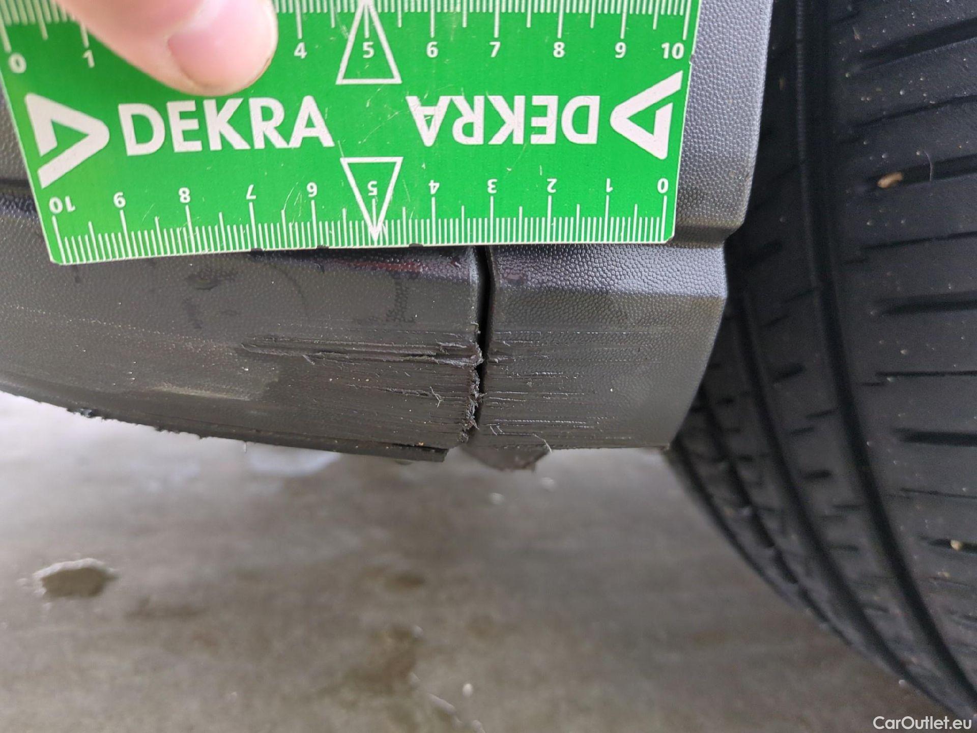  Volkswagen  ID.4 VOLKSWAGEN  / 2020 / 5P / SUV 77 kWh 174ch Pro #11