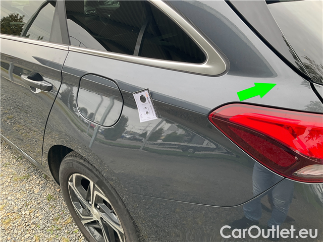  Hyundai  i30  kom.1.5i Family Smart 5d #10