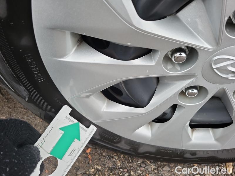  Hyundai  i30  (PD)(01.2017 ->)  kom. TGDI 120 Start Plus #12