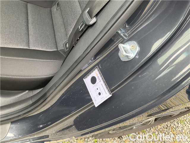  Hyundai  i30  kom.1.5i Family Smart 5d #11