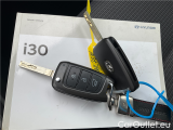  Hyundai  i30  kom.1.5i Family Comfort 5d #14