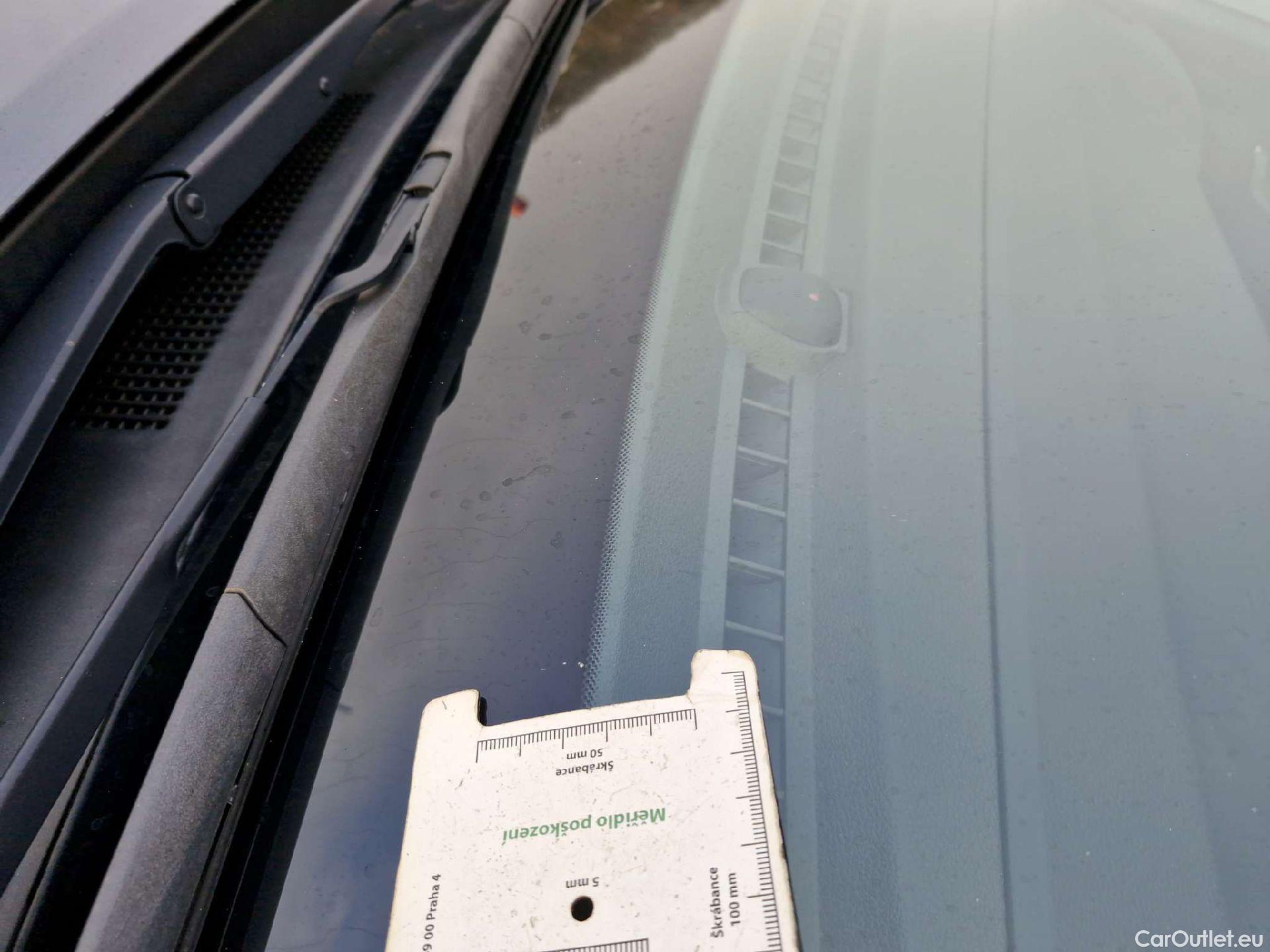  Hyundai  i30  Fastback (2018 ->)  FB 1.5TGDI 118 Smart #1