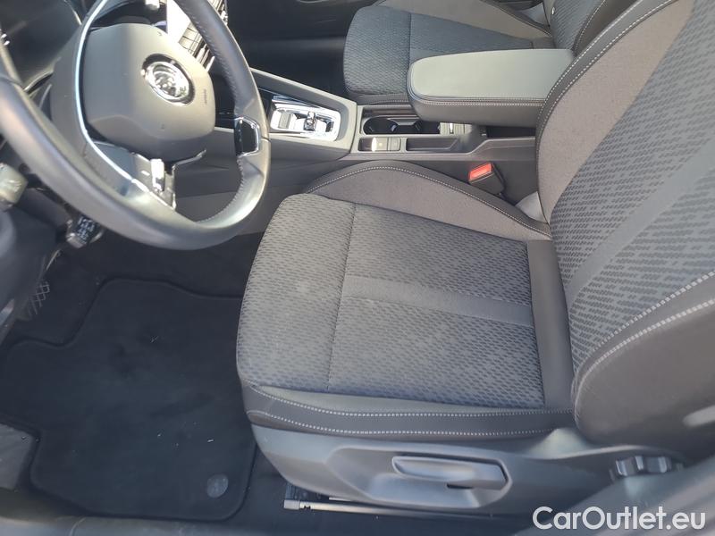  Skoda  Octavia  Lim. (NX3)(2020) Oct. 2.0TDI 110 Style AT 5d #4