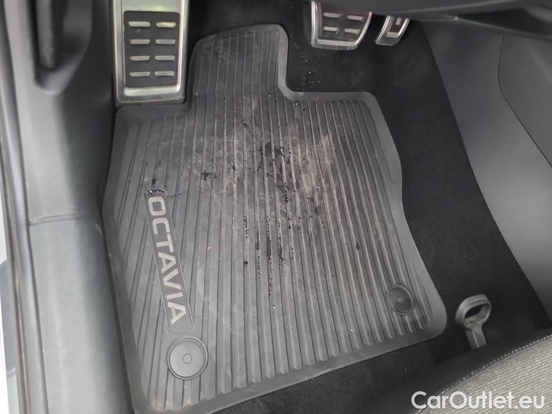  Skoda  Octavia  Combi (NX3)(2020) Oct.C. 2.0TDI 147 Scout 4x4 AT #4