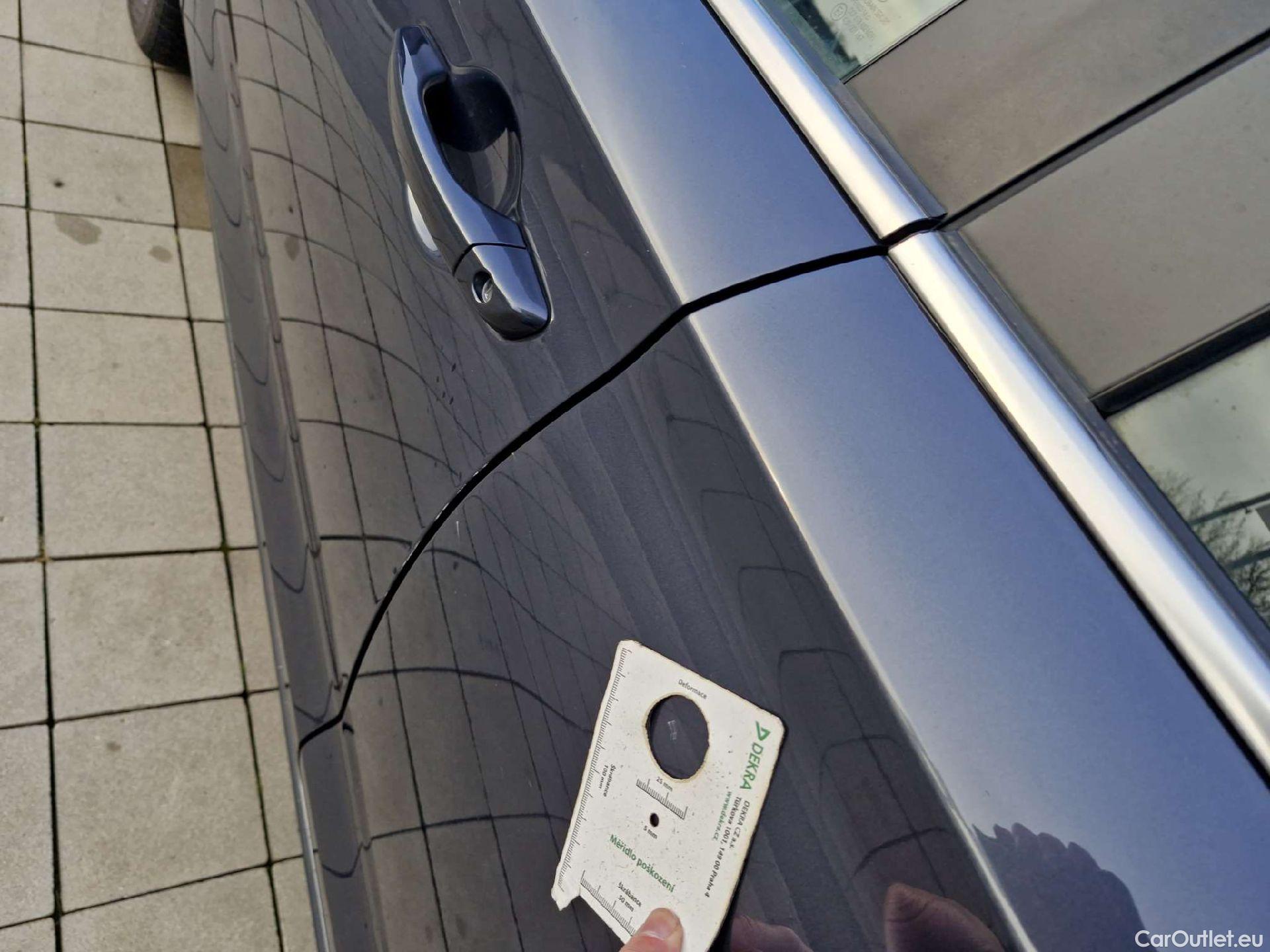  Hyundai  i30  Fastback (2018 ->)  FB 1.5TGDI 118 Smart #6