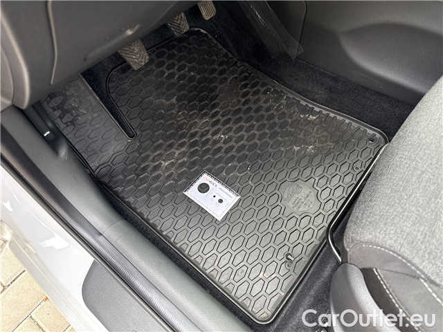  Hyundai  i30  1.5T-GDI 118 Family Smart #8