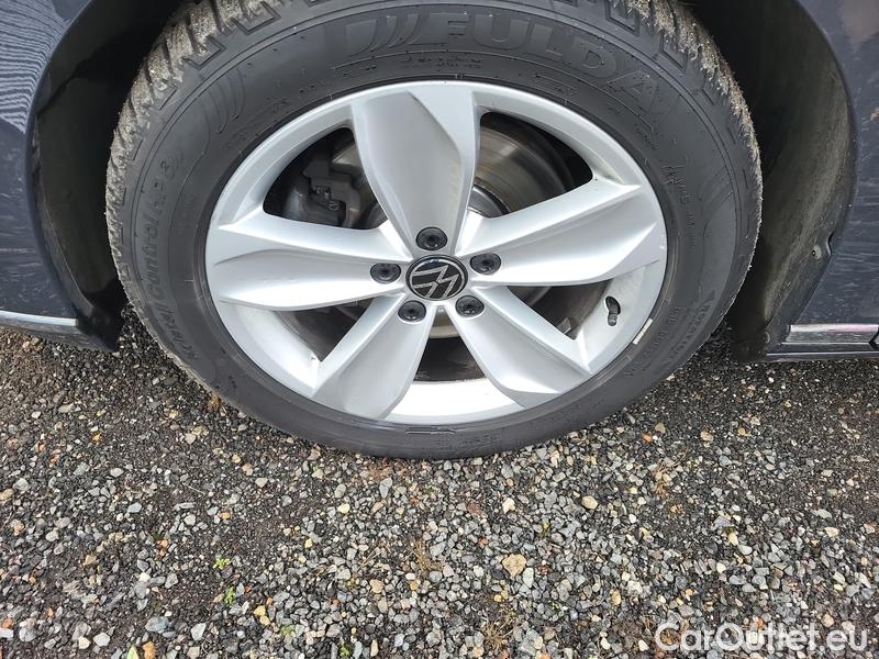  Volkswagen  Passat  Variant (CB5) (2019) Pas.Var.2.0TDI 110 Elegance #2