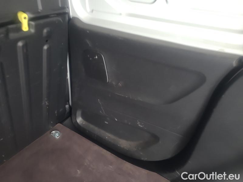  Peugeot  Partner   (2018) Par.1.5BHDI 100 L1 Act.4d #19