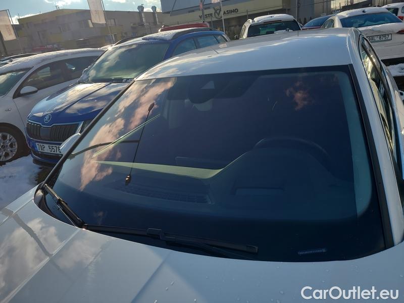  Skoda  Octavia  Lim. (NX3)(2020) Oct. 2.0TDI 110 Style AT 5d #1