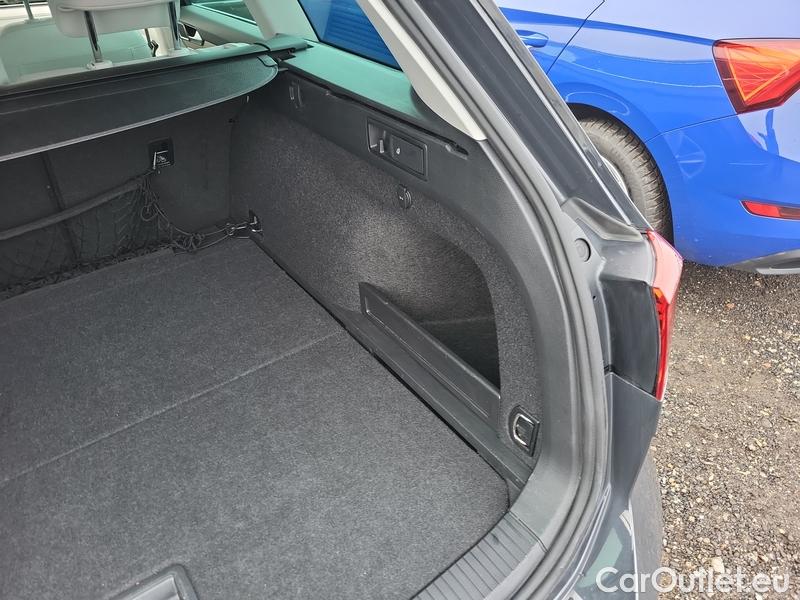  Volkswagen  Passat  Variant (CB5) (2019) Pas.Var.2.0TDI 110 Elegance #15