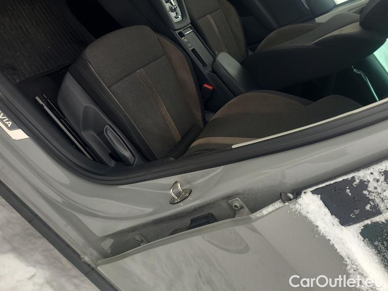  Skoda  Octavia  Combi (NX3)(2020) Oct.C. 2.0TDI 147 Scout 4x4 AT #18