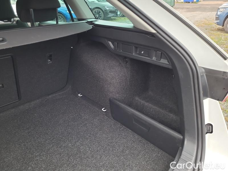  Skoda  Octavia  Combi (NX3)(2020) Oct.Combi 2.0TDI 85 Style #18