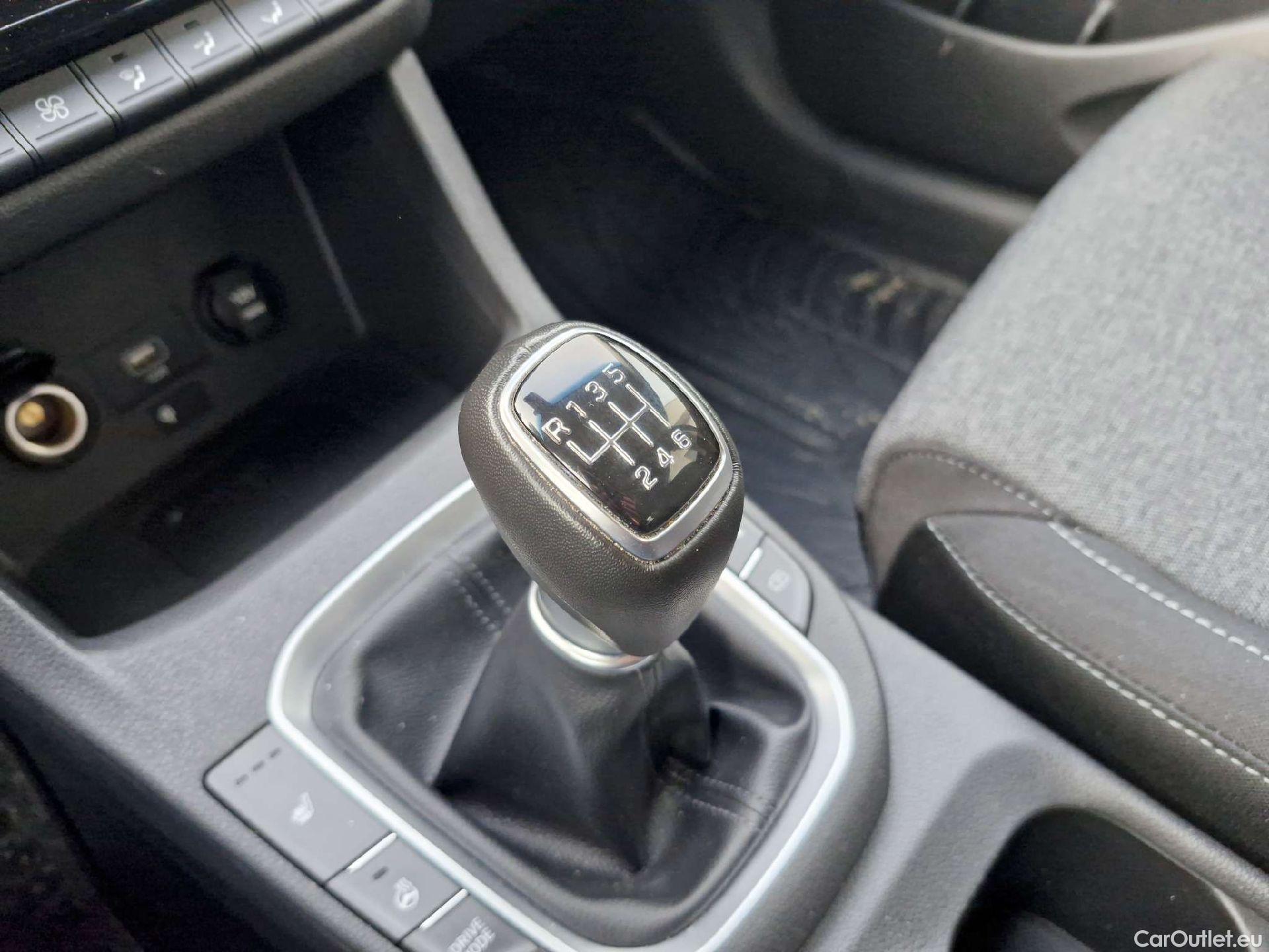  Hyundai  i30  Fastback (2018 ->)  FB 1.5TGDI 118 Smart #12