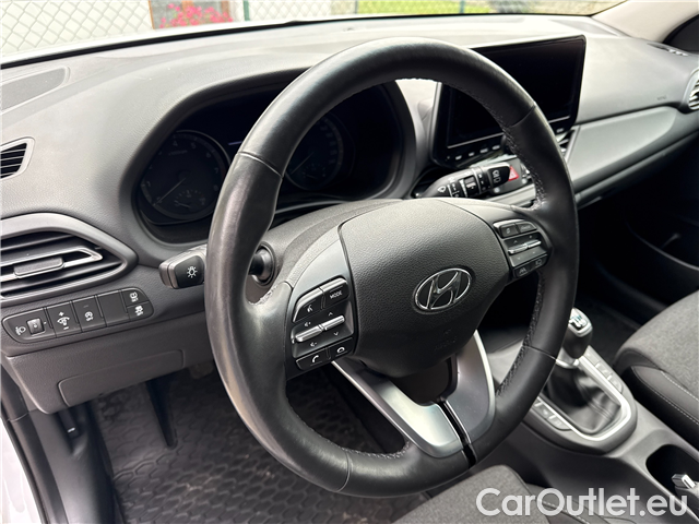  Hyundai  i30  1.5T-GDI 118 Family Smart #4