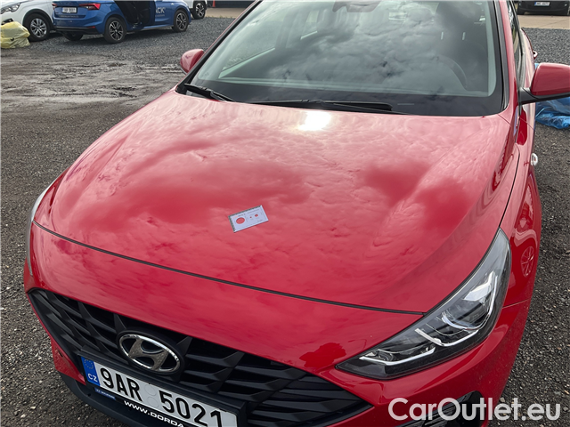  Hyundai  i30  1.5i CVVT 81 Start Plus #1