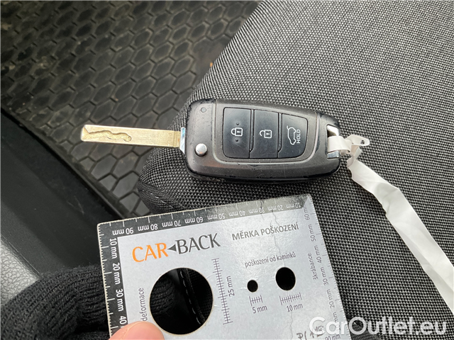  Hyundai  i30  FB 1.0TGDI 120 Smart AT #25