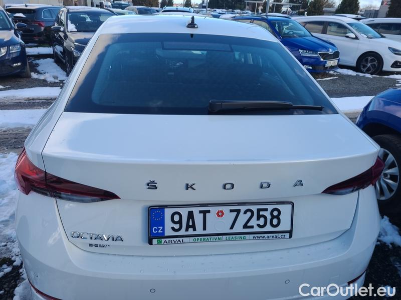  Skoda  Octavia  Lim. (NX3)(2020) Oct. 2.0TDI 110 Style AT 5d #6