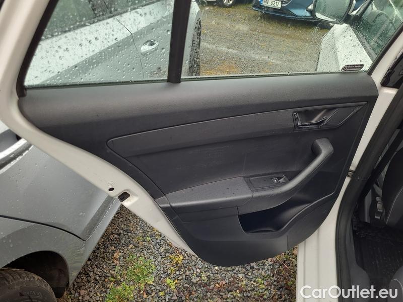  Skoda  Fabia  Combi (2015)  Com.1.0TSI 70 Style #16