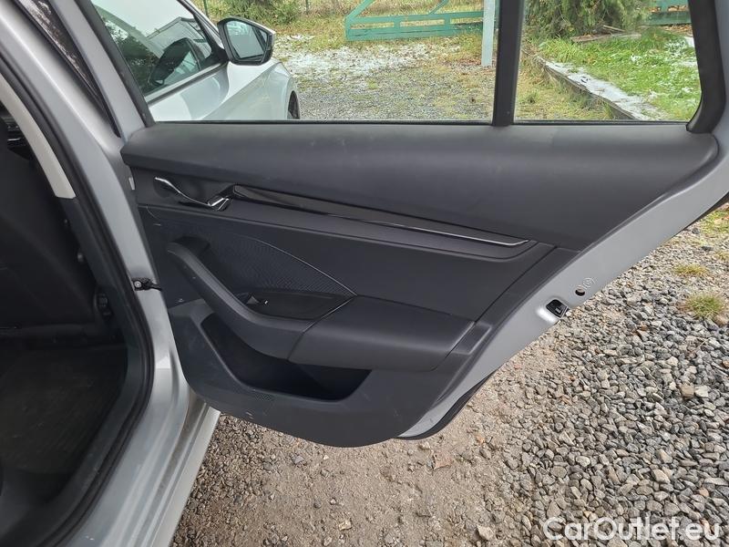  Skoda  Octavia  Combi (NX3)(2020) Oct.Combi 2.0TDI 85 Ambition #24