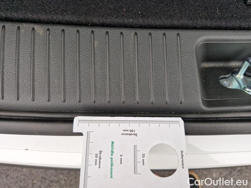  Hyundai  i30   cw (PD)(2017->)  kom.1.5T-GDI N Line 5d #16