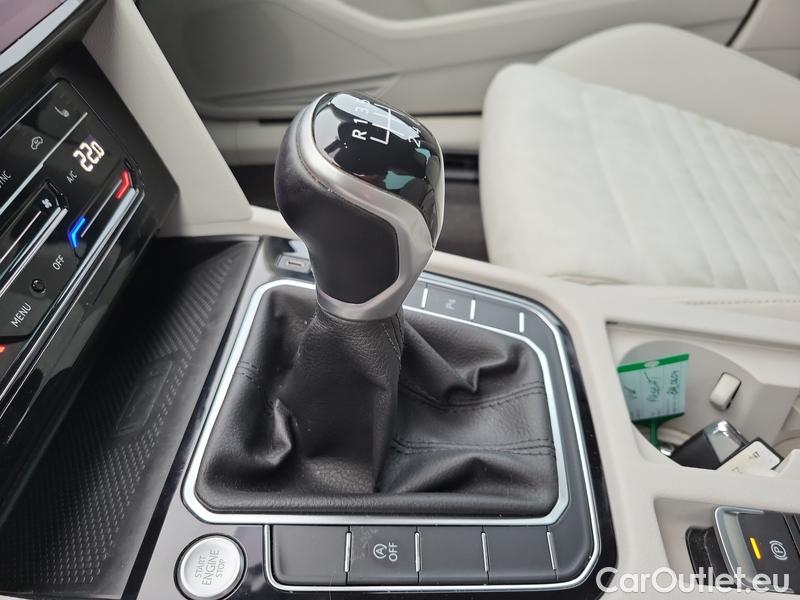  Volkswagen  Passat  Variant (CB5) (2019) Pas.Var.2.0TDI 110 Elegance #10