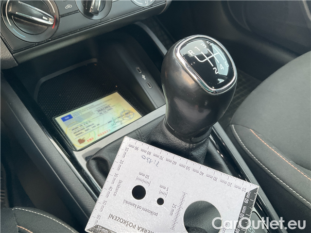  Skoda  Scala  1.0TSI 81 Ambition 5d #21