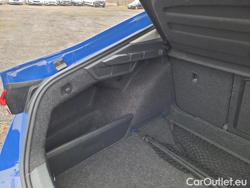  Skoda  Octavia  Lim. (NX3)(2020) Oct. 2.0TDI 110 Ambition AT 5d #12