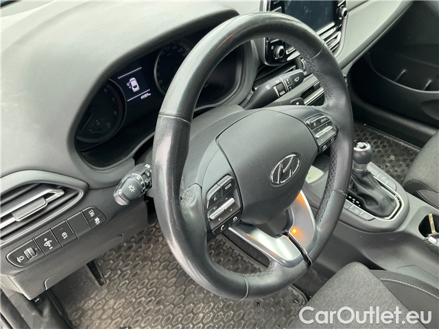  Hyundai  i30  FB 1.0TGDI 120 Smart AT #23