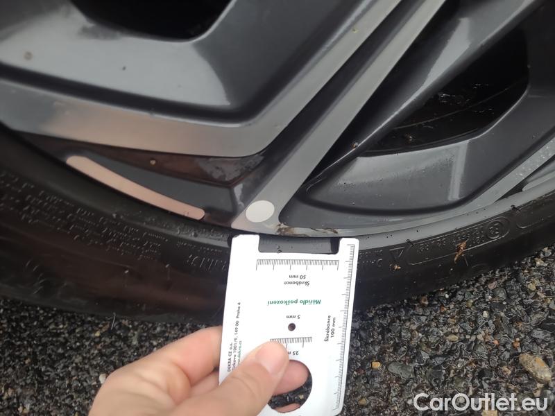  Hyundai  i30  Fastback (2018 ->)  FB 1.5TGDI 118 FamilySmart #3