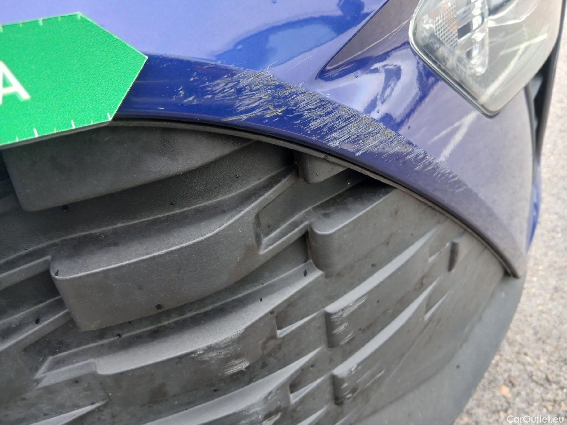  Hyundai  Bayon HYUNDAI  / 2021 / 5P / todoterreno 1.2 MPI Maxx #3