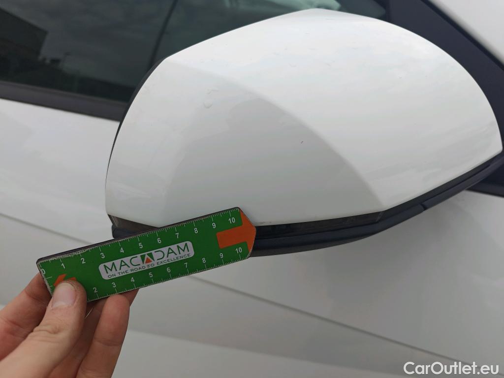  Hyundai   Ioniq HYUNDAI 5 / 2021 / 5P / todoterreno 58KWH Light RWD #32