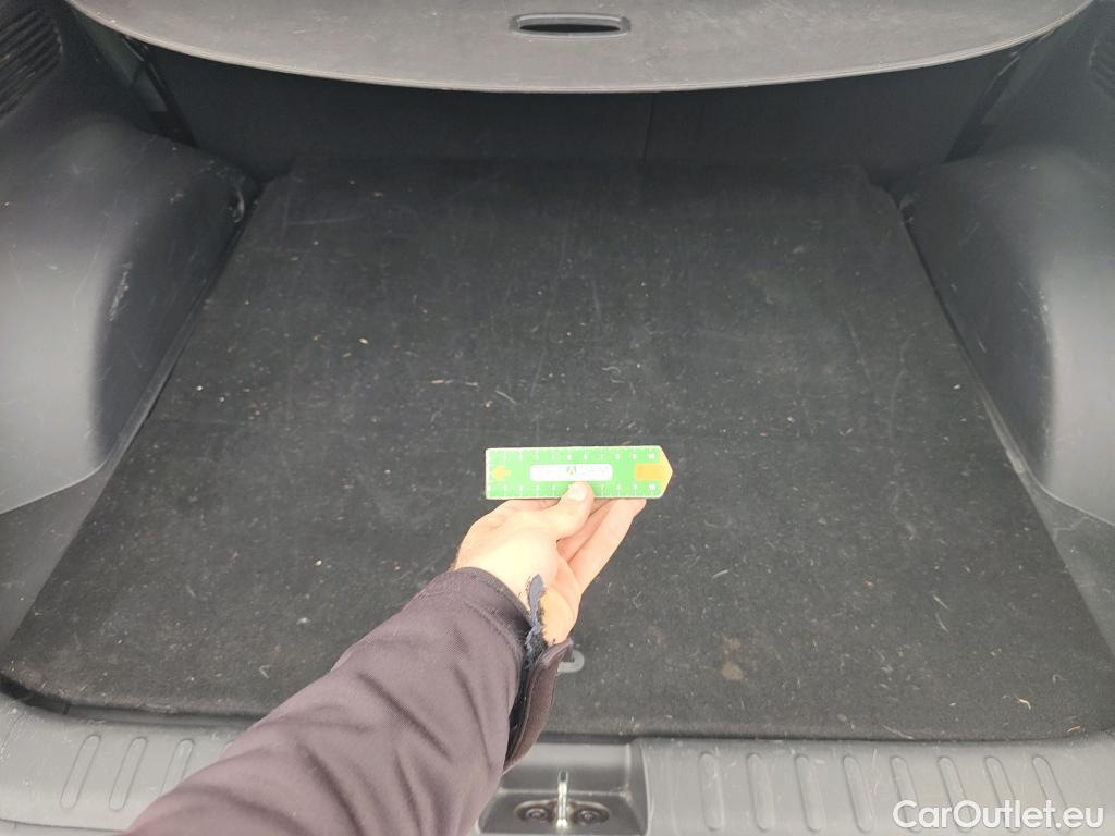  Hyundai   Ioniq HYUNDAI 5 / 2021 / 5P / todoterreno 58KWH Light RWD #1