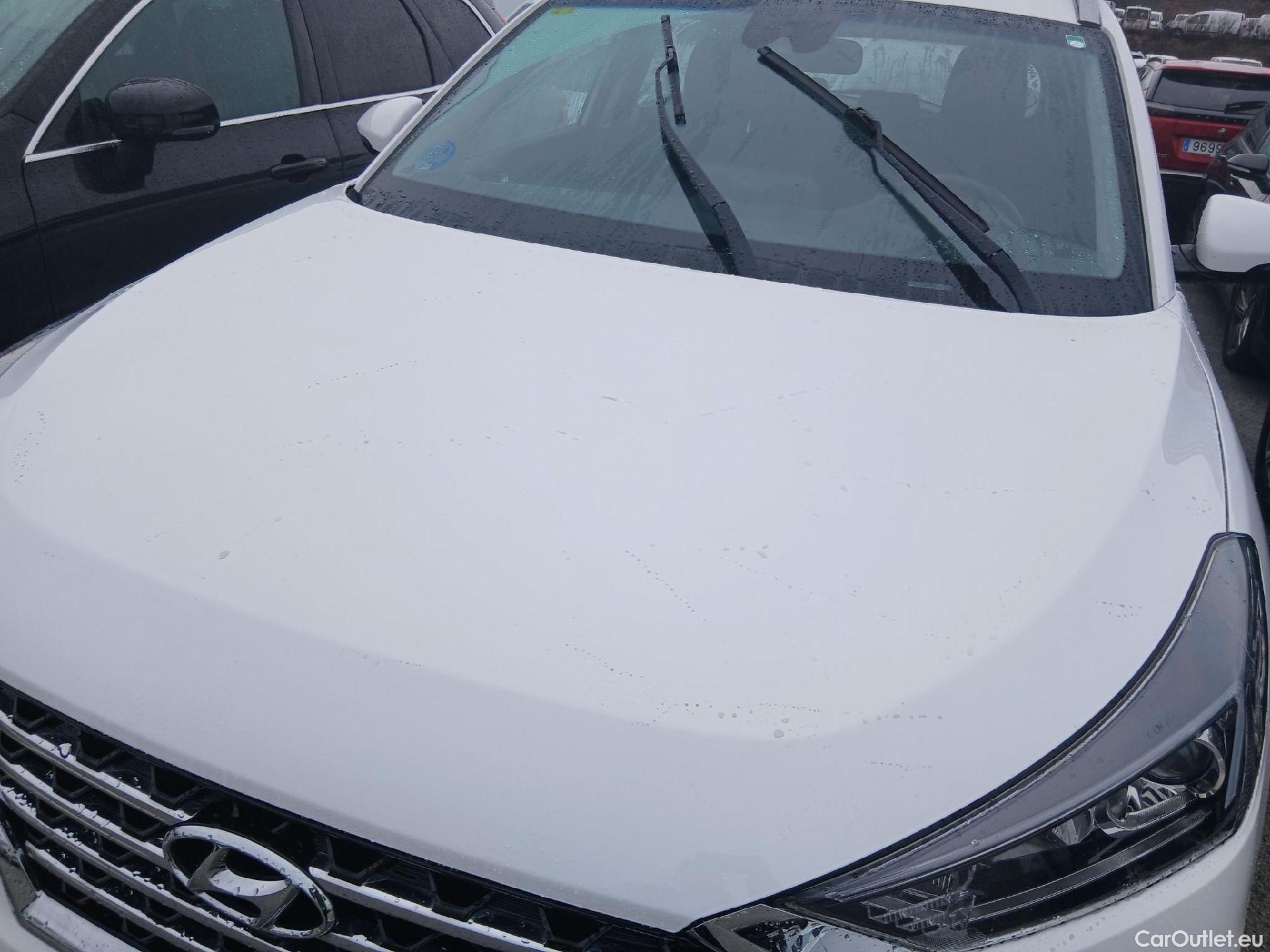  Hyundai  Tucson HYUNDAI  / 2018 / 5P / todoterreno 1.6 CRDI 85kW (116CV) 48V SLE 4X2(SP)(SL) #5