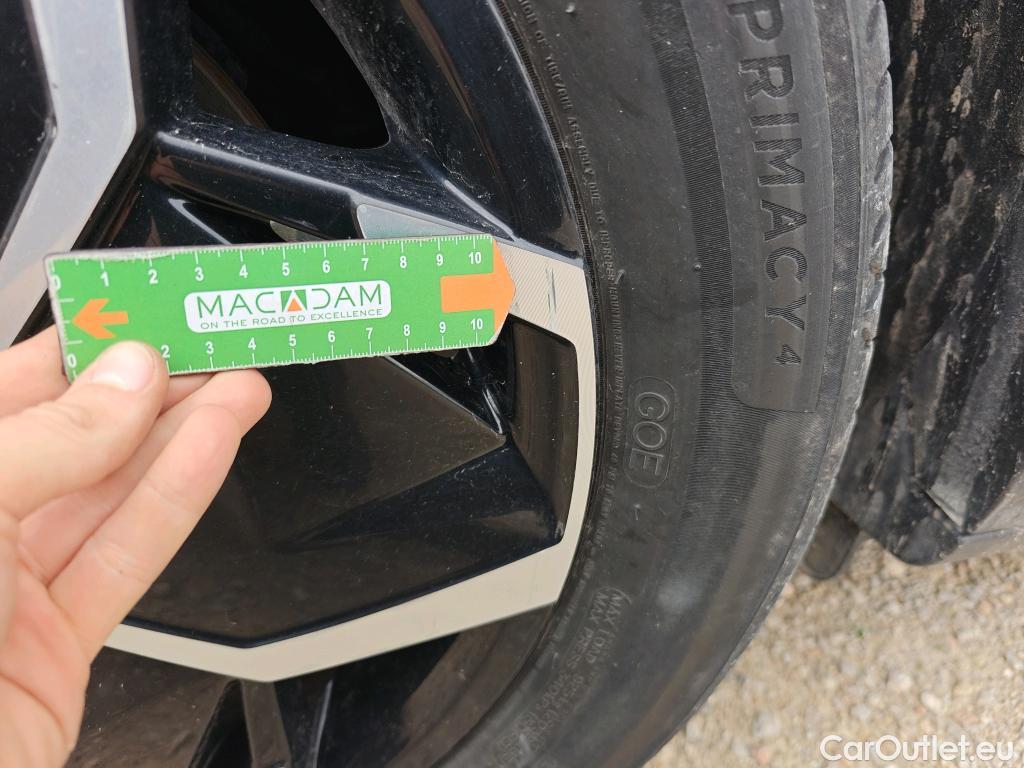  Hyundai   Ioniq HYUNDAI 5 / 2021 / 5P / todoterreno 58KWH Light RWD #34