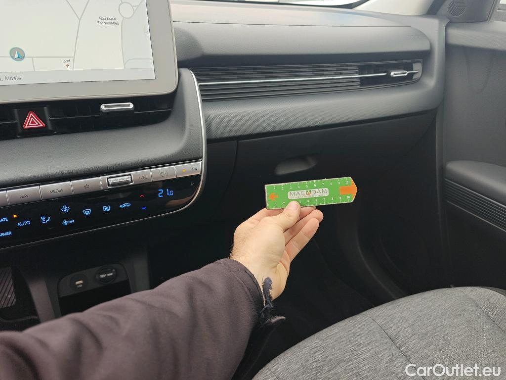  Hyundai   Ioniq HYUNDAI 5 / 2021 / 5P / todoterreno 58KWH Light RWD #26