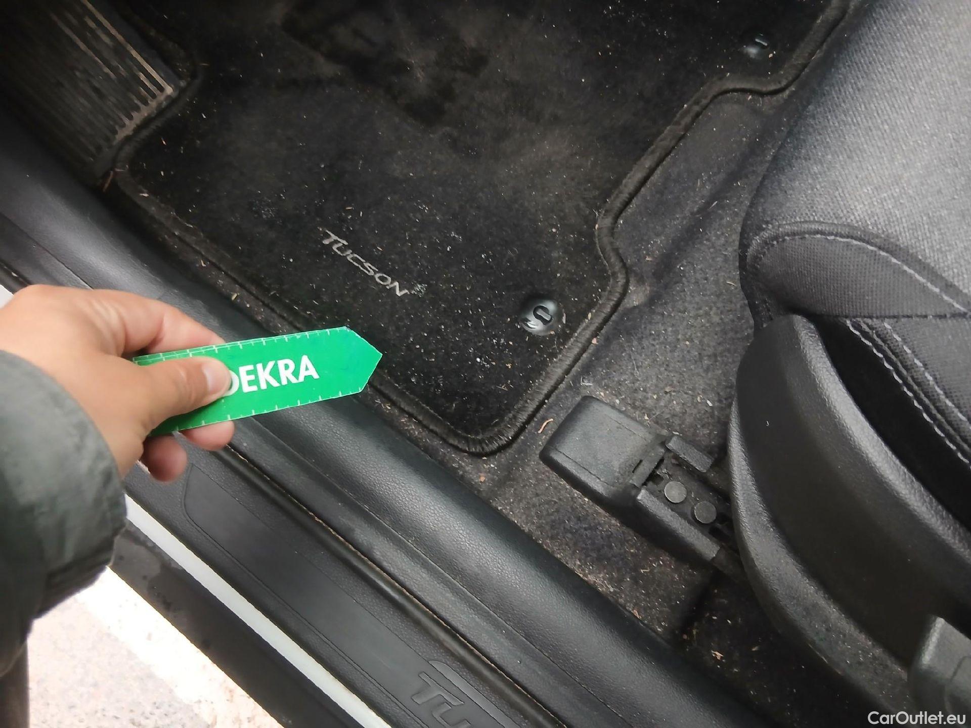  Hyundai  Tucson HYUNDAI  / 2018 / 5P / todoterreno 1.6 CRDI 85kW (116CV) 48V SLE 4X2(SP)(SL) #1